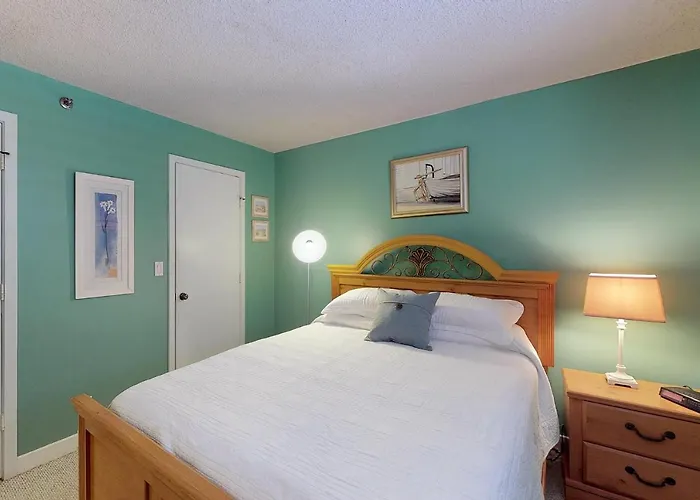 North Breakers - Unit 202, Wood Ave