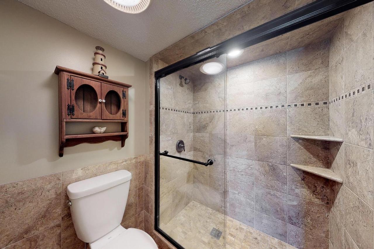 North Breakers - Unit 202, Wood Ave East End